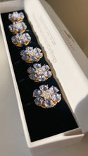 Ladda upp bild till gallerivisning, Button Charms - Knappsmycken