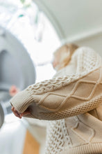 Ladda upp bild till gallerivisning, Fender Stickad Tröja Offwhite