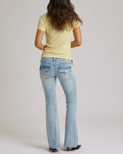 Ladda upp bild till gallerivisning, True Religion jeans - Joey Low Rise Flare Flap Serene Meadows