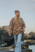 Ladda upp bild till gallerivisning, EM Stickad Tröja Beige