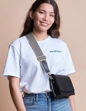 Ladda upp bild till gallerivisning, RUTIG Svart/vit Väskrem O MY BAG