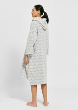 Ladda upp bild till gallerivisning, Frottéponcho Våg