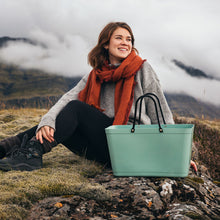 Ladda upp bild till gallerivisning, Hinza väska stor - Green plastic