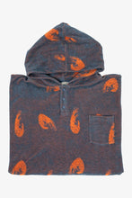 Ladda upp bild till gallerivisning, Frottéponcho Barn Räka Petrol