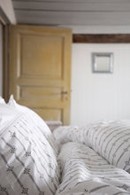 Ladda upp bild till gallerivisning, Örngott Stripe