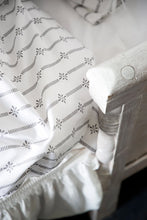 Ladda upp bild till gallerivisning, Påslakan Stripe