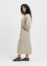 Ladda upp bild till gallerivisning, Casandra Klänning linen Beige
