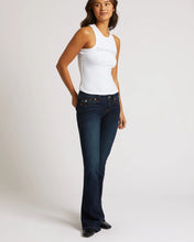 Ladda upp bild till gallerivisning, True Religion jeans - Joey Low Rise Flare Muddy Waters
