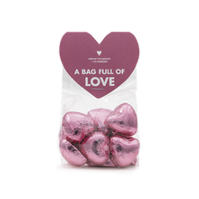 Ladda upp bild till gallerivisning, A bag full of love - Choklad hjärtan
