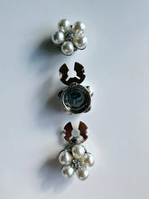 Ladda upp bild till gallerivisning, Button Charms - Knappsmycken
