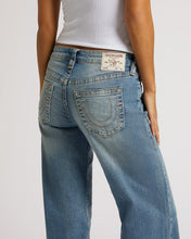 Ladda upp bild till gallerivisning, True Religion Jeans - Bobbi Baggy Jean Medium wash
