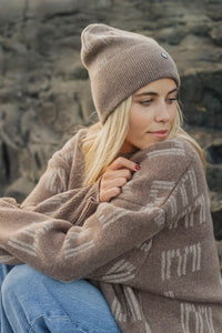 Stickad Mössa Beige